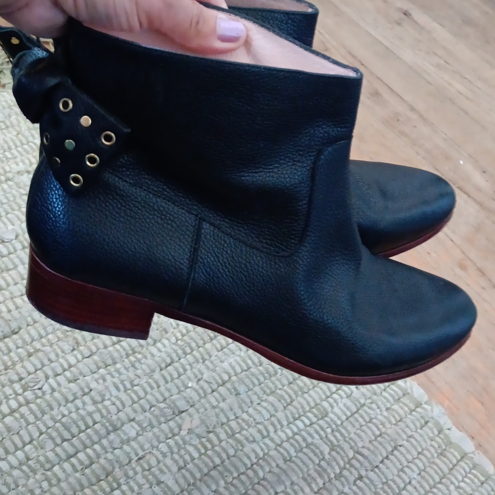Kate Spade Prospect Too Black Leather Studded Bow Ankle Boots Booties 9.5